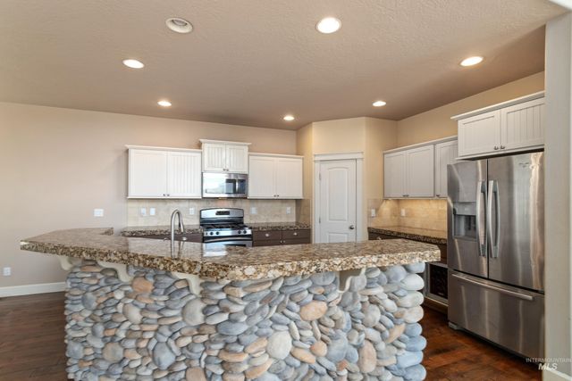 24440 Sparrow Lane, Middleton, ID 83644