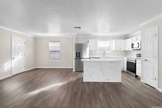 11002 Moonlit Cyn, San Antonio, TX 78245