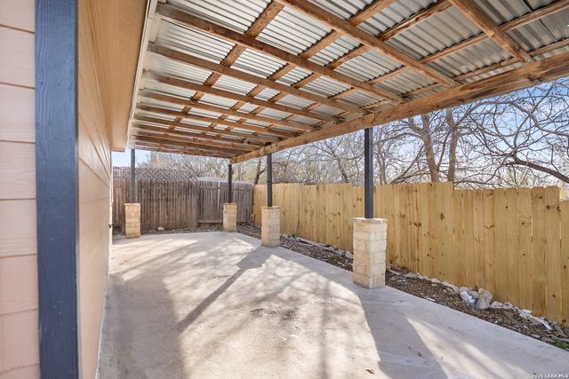 11002 Moonlit Cyn, San Antonio, TX 78245