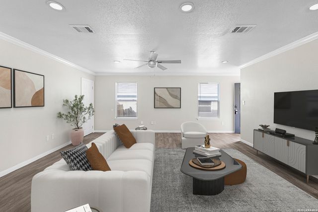 11002 Moonlit Cyn, San Antonio, TX 78245