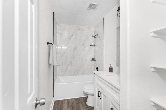 11002 Moonlit Cyn, San Antonio, TX 78245