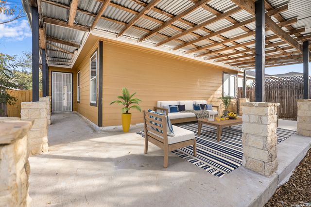 11002 Moonlit Cyn, San Antonio, TX 78245