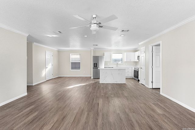 11002 Moonlit Cyn, San Antonio, TX 78245