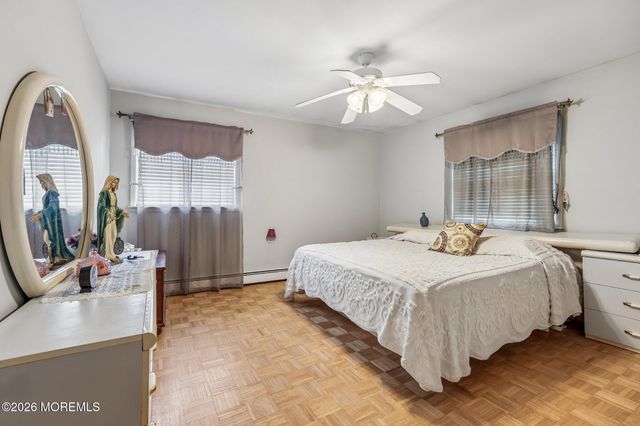 24 Saint Kitts Drive, Toms River, NJ 08757