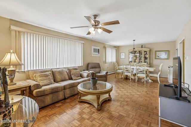 24 Saint Kitts Drive, Toms River, NJ 08757