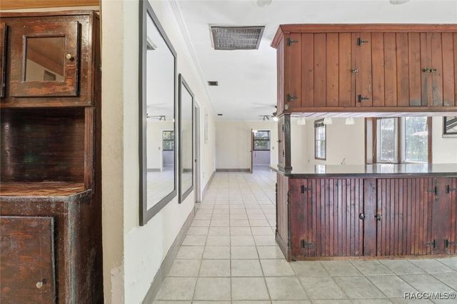 8181 E Orange Avenue, Floral City, FL 34436