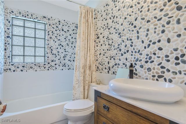 2842 Mizzen WAY, Naples, FL 34109