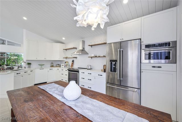 2842 Mizzen WAY, Naples, FL 34109