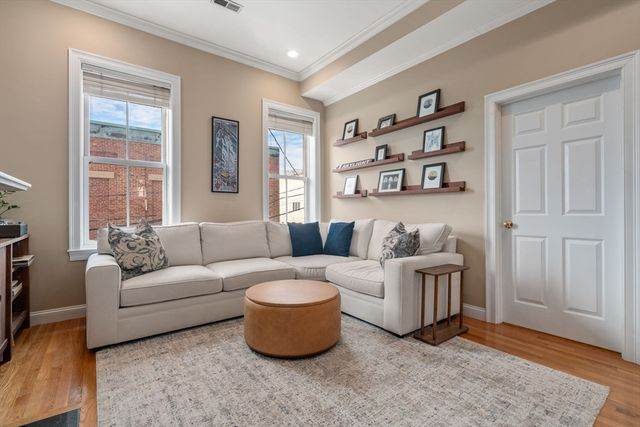 17 Salem St 2, Boston, MA 02129