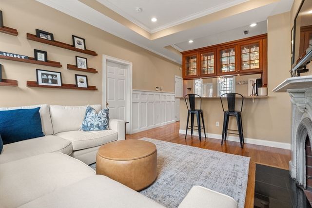 17 Salem St 2, Boston, MA 02129