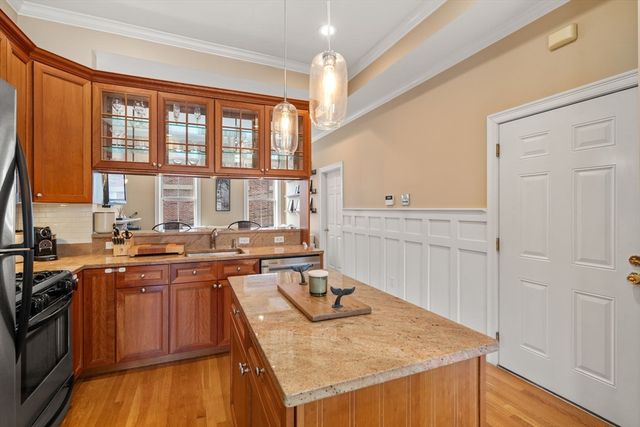 17 Salem St 2, Boston, MA 02129