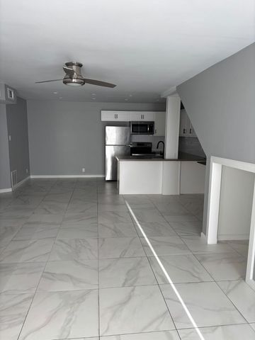 1820 E Morten Avenue 123, Phoenix, AZ 85020