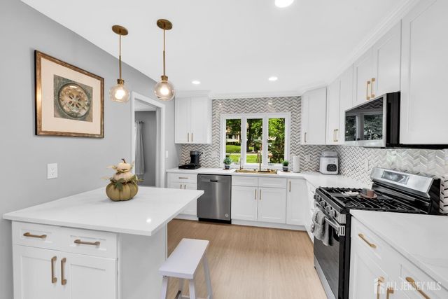 62 Pennington Road, New Brunswick, NJ 08901