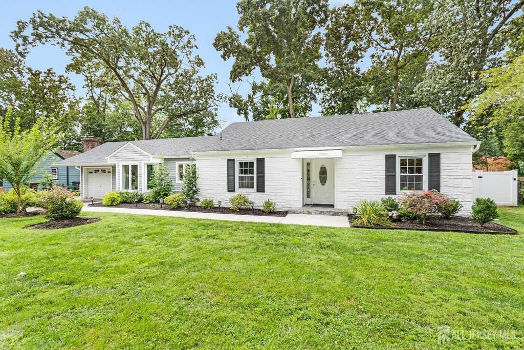 62 Pennington Road, New Brunswick, NJ 08901