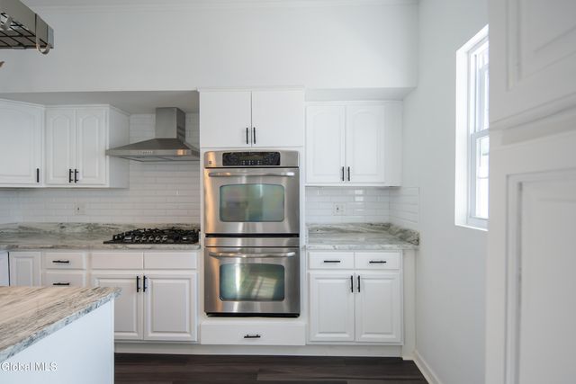 65 Park Avenue, Cohoes, NY 12047