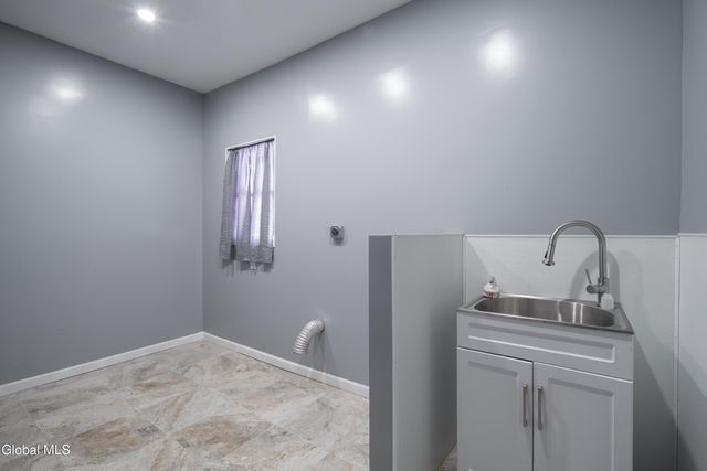 65 Park Avenue, Cohoes, NY 12047