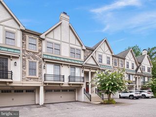 205 SUTTON WAY, Newark, DE 19711