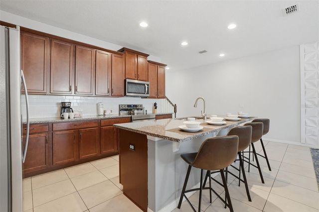 1570 CAREY PALM CIRCLE, Kissimmee, FL 34747