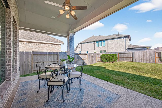 8922 Flounder Ridge Drive, Cypress, TX 77433