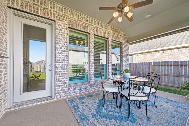 8922 Flounder Ridge Drive, Cypress, TX 77433