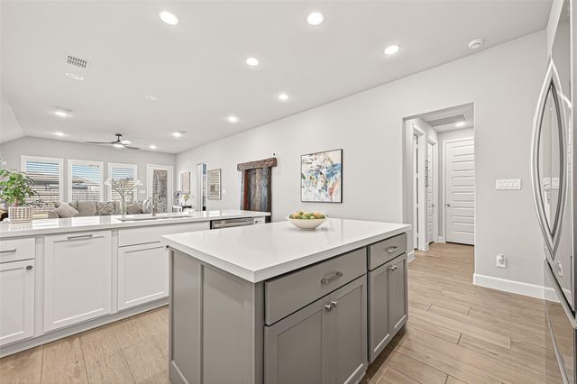 8922 Flounder Ridge Drive, Cypress, TX 77433