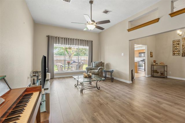 15807 Castorglen Drive, Houston, TX 77598