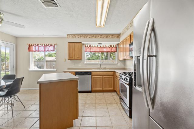 15807 Castorglen Drive, Houston, TX 77598