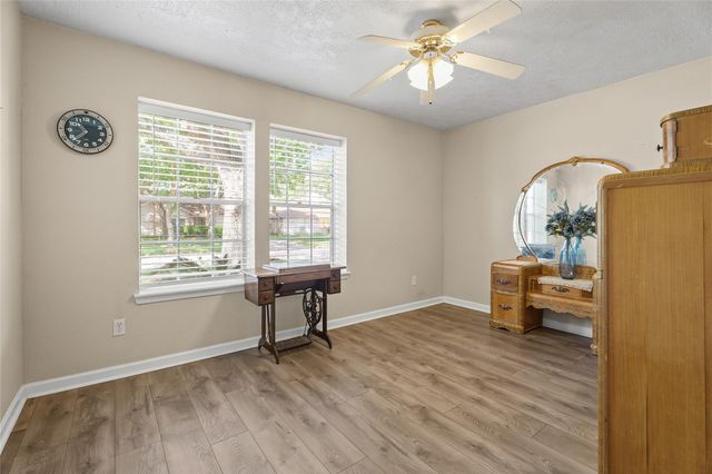 15807 Castorglen Drive, Houston, TX 77598