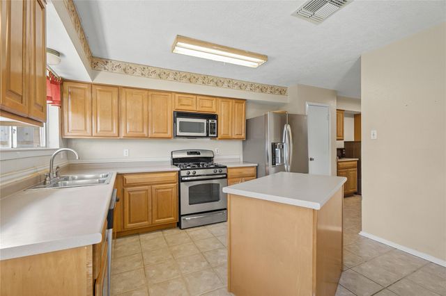 15807 Castorglen Drive, Houston, TX 77598