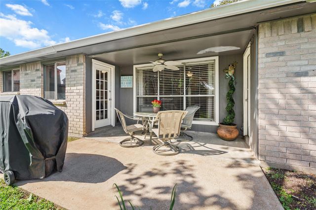 15807 Castorglen Drive, Houston, TX 77598