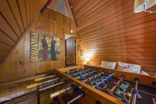 1188 Ski Mountain Road, Gatlinburg, TN 37738