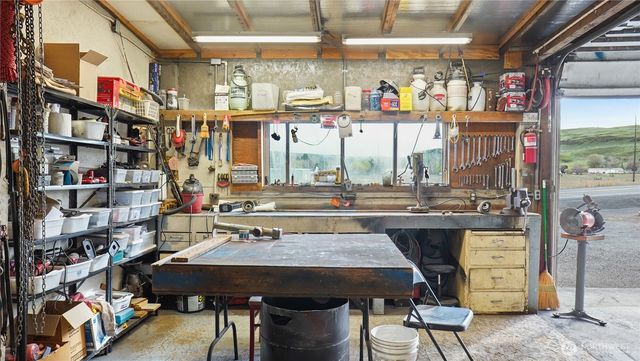 2024 E Hwy 26, Washtucna, WA 99371