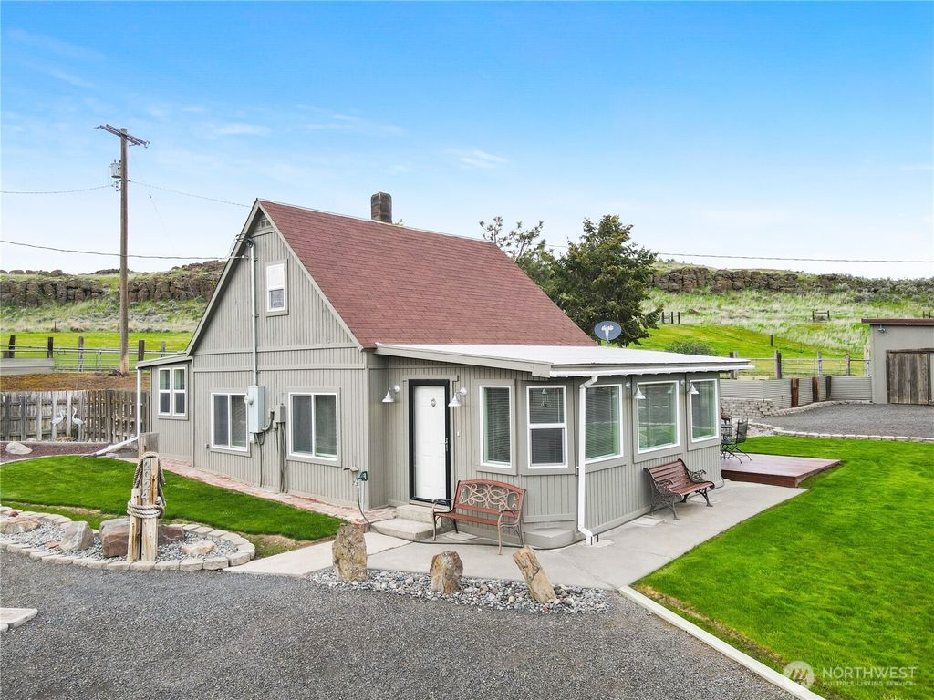 2024 E Hwy 26, Washtucna, WA 99371