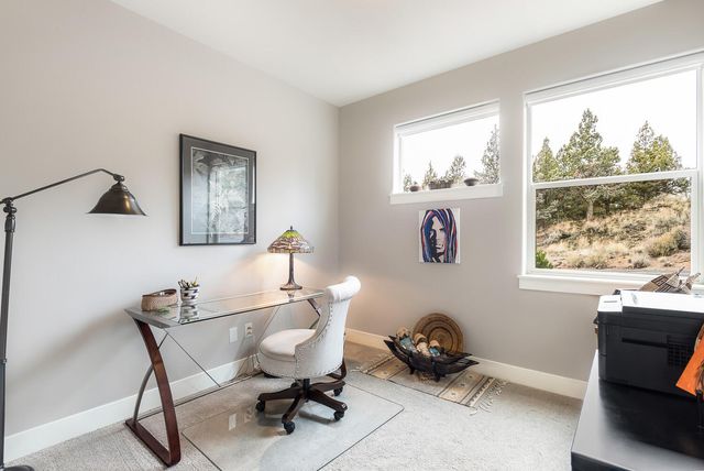 20844 SE Sotra Loop, Bend, OR 97702