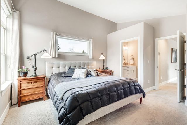 20844 SE Sotra Loop, Bend, OR 97702