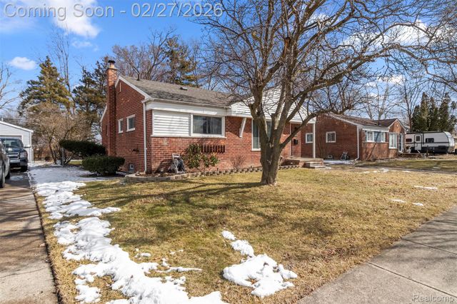 11322 Garden Street, Livonia, MI 48150