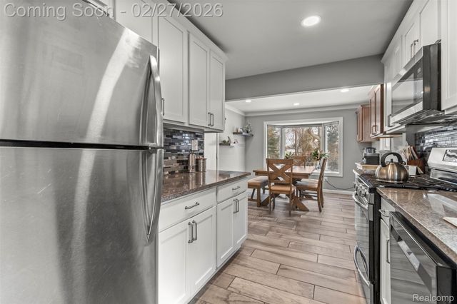 11322 Garden Street, Livonia, MI 48150