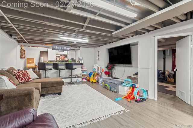 11322 Garden Street, Livonia, MI 48150