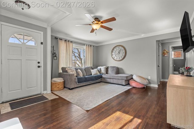 11322 Garden Street, Livonia, MI 48150