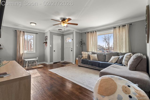 11322 Garden Street, Livonia, MI 48150