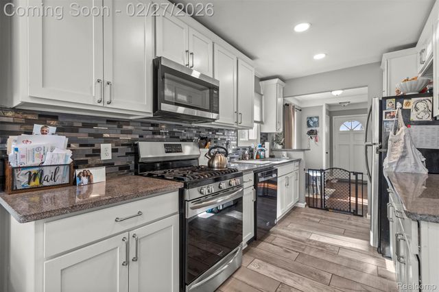 11322 Garden Street, Livonia, MI 48150