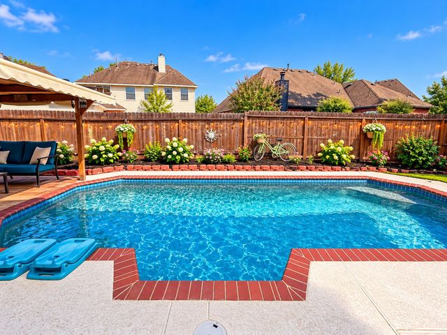 619 Cypresswood Trace, Spring, TX 77373
