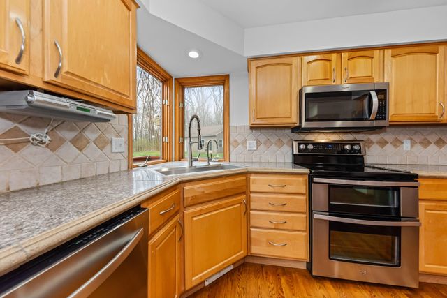 11460 Hearthside Drive, Putnam Twp, MI 48169