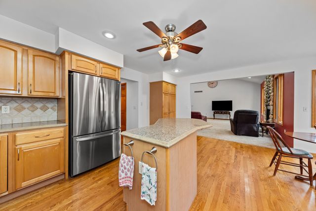 11460 Hearthside Drive, Putnam Twp, MI 48169