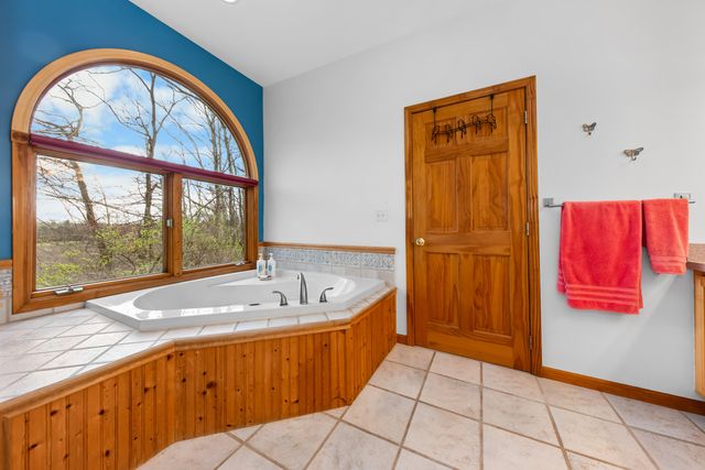 11460 Hearthside Drive, Putnam Twp, MI 48169