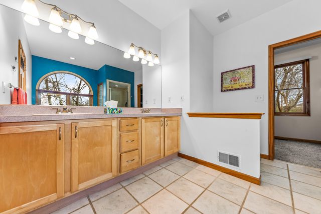 11460 Hearthside Drive, Putnam Twp, MI 48169