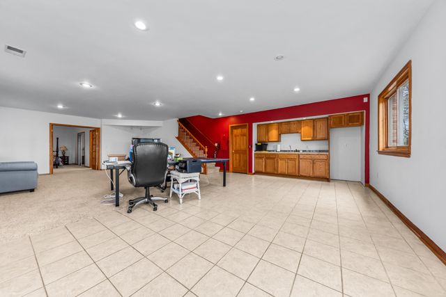 11460 Hearthside Drive, Putnam Twp, MI 48169