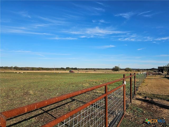 5898 County Road 174, Gatesville, TX 76528