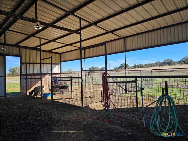 5898 County Road 174, Gatesville, TX 76528