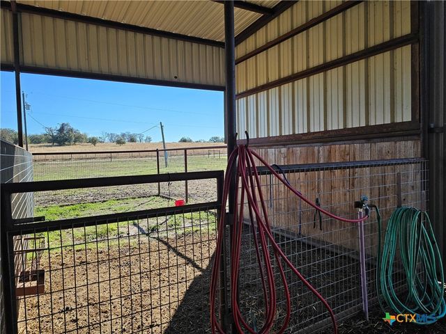 5898 County Road 174, Gatesville, TX 76528